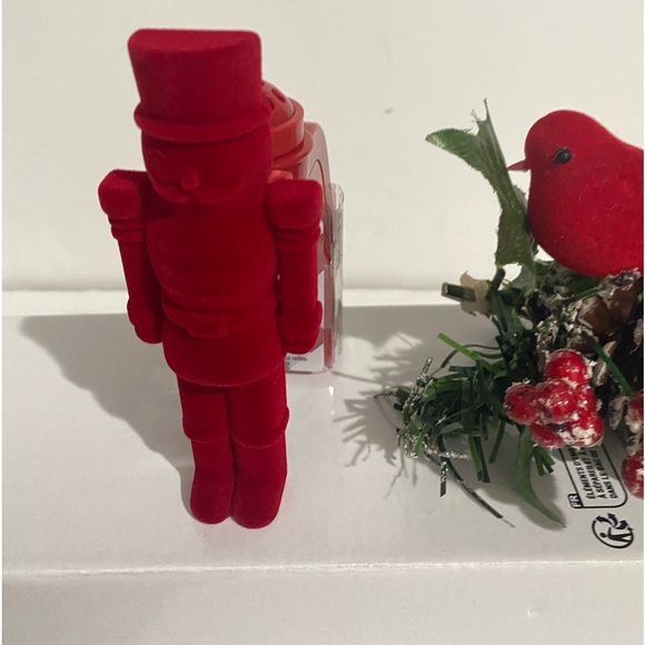 Christmas Wallflowers Fragrance plug RED VELVET NUTCRACKER. - Picture 3 of 9